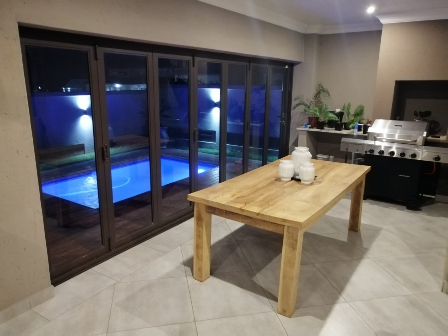 To Let 4 Bedroom Property for Rent in Wilkoppies North West